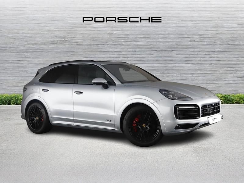 Silver Used 2022 Porsche Cayenne SUV | £74,900 (Super price) - Image 1/4