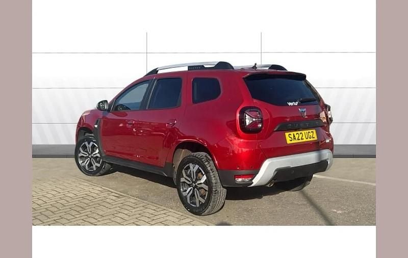 Used Dacia Duster Prestige 99 HP (72 kW) 2022 Red SUV
