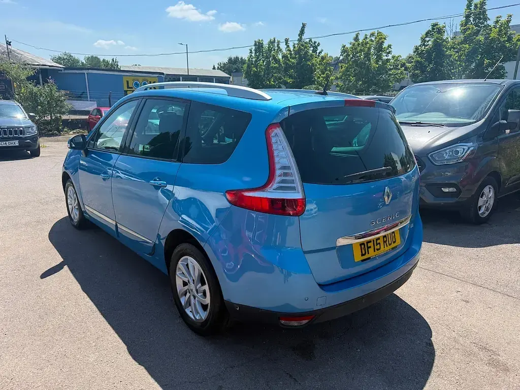 Used Renault Grand Scénic Dynamique 2015 Blue MPV