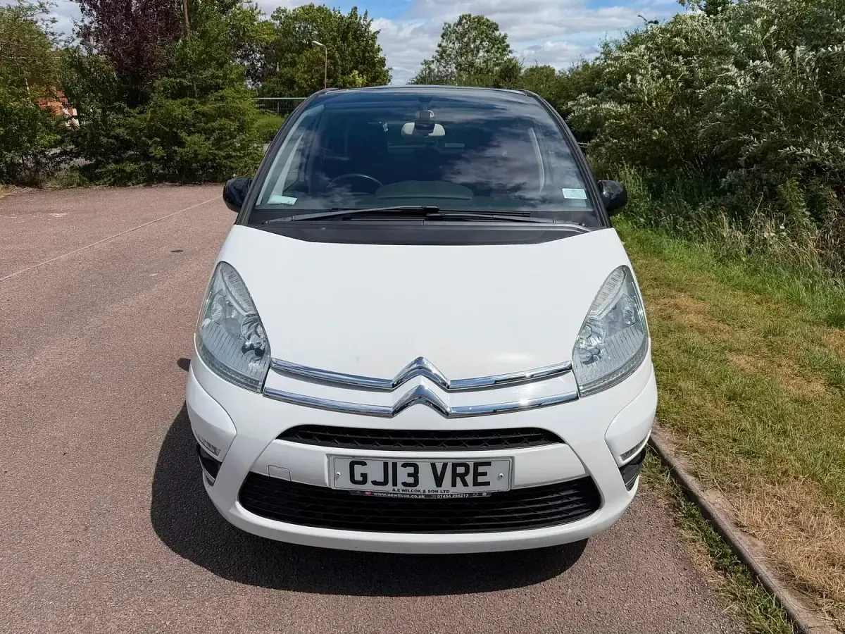 Used Citroën C4 Picasso Platinum 2013 White MPV