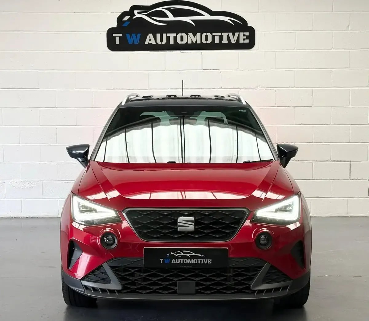 Used Seat Arona FR 110 HP (80 kW) 2023 Red SUV