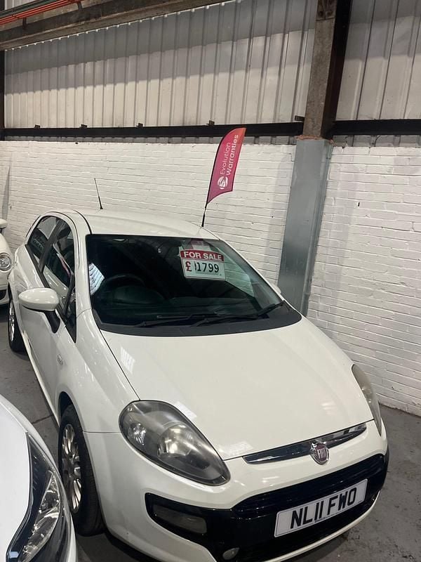 White Used 2011 Fiat Punto Evo Hatchback | £1,750 (A bit pricey) - Image 1/4