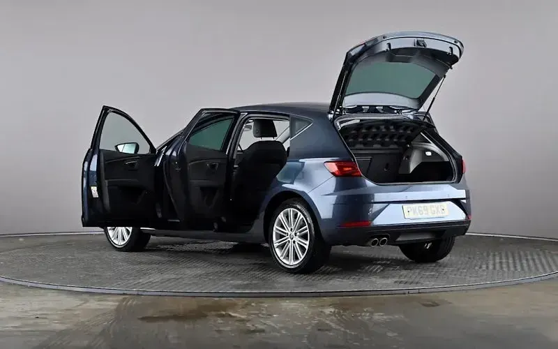 Used Seat Leon XCELLENCE 150 HP (110 kW) 2019 Grey Hatchback