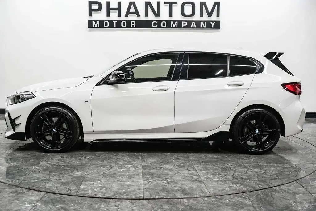 Used BMW 118 M Sport 136 HP (100 kW) 2022 White Hatchback