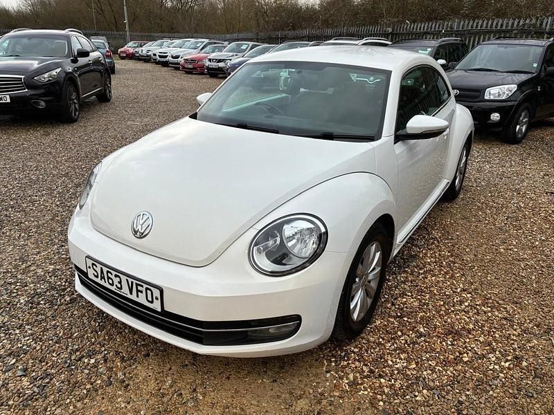 Used VW Beetle Design 2013 White Hatchback