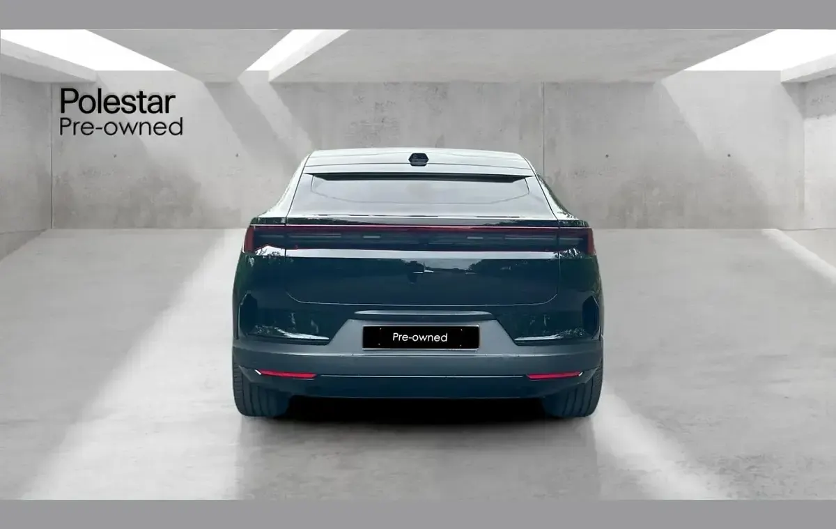 New Polestar 4 Plus 400 kW (544 HP) 2026 Black SUV