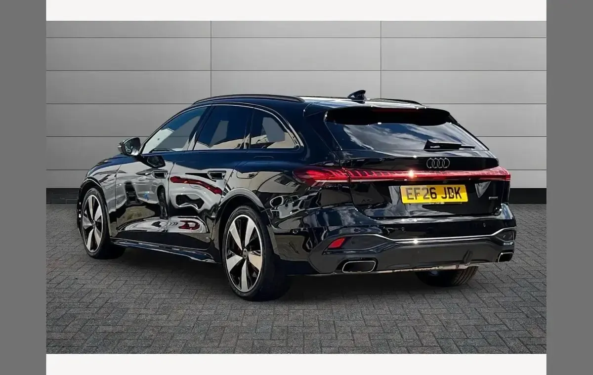 New Audi A5 Comfort 295 HP (216 kW) 2026 Black Estate