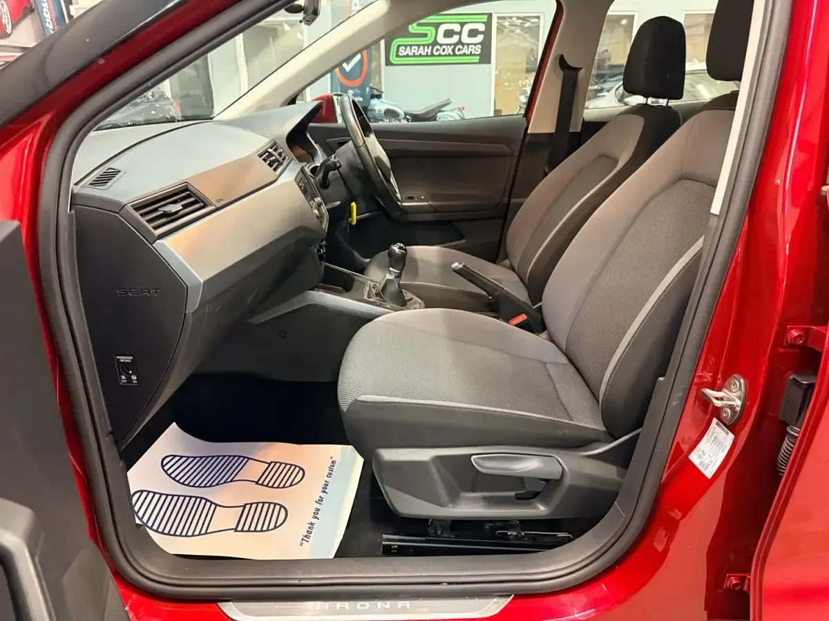 Used Seat Arona SE 2018 Red SUV