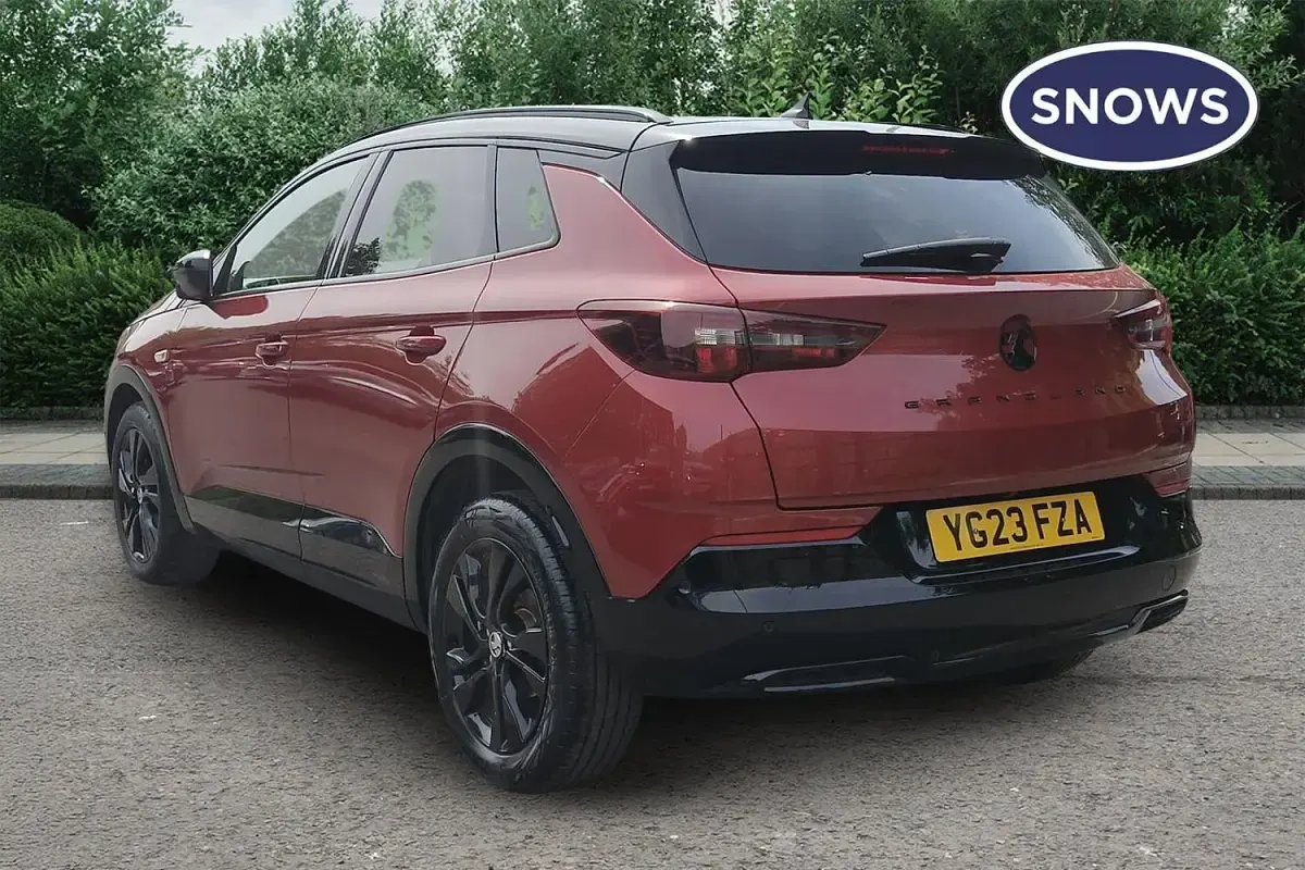 Used Vauxhall Grandland X S 130 HP (95 kW) 2023 Red SUV