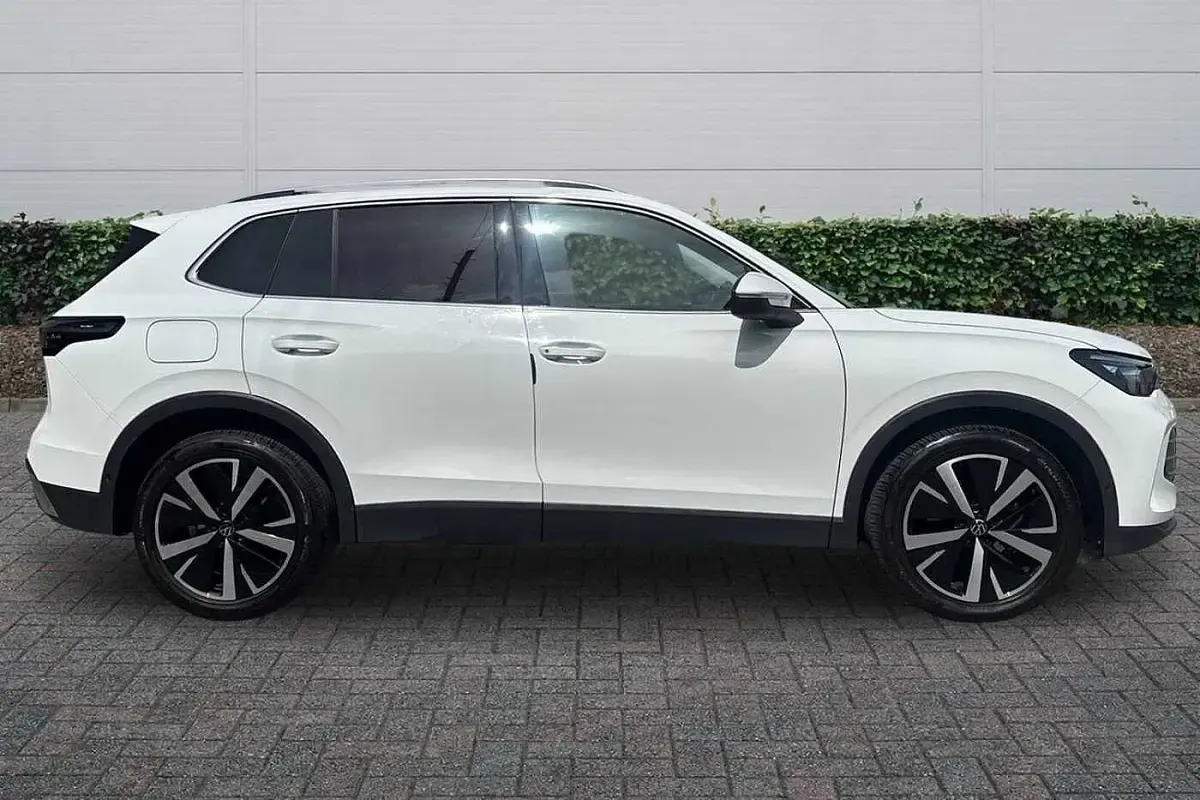 Used VW Tiguan Edition 150 HP (110 kW) 2024 White SUV