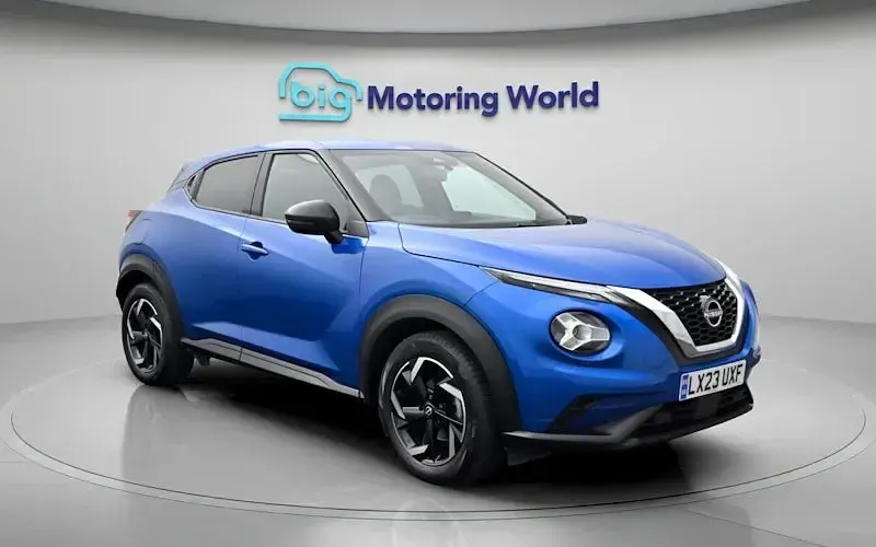 Used Nissan Juke N-Connecta 114 HP (83 kW) 2023 Blue SUV
