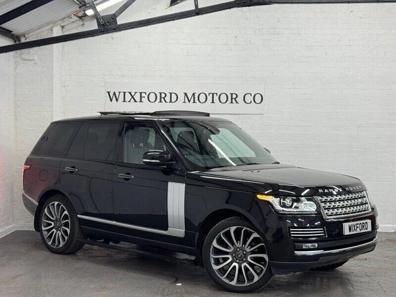 Black Used 2015 Land Rover Range Rover Vogue SE SUV | £19,495 (Fair price) - Image 1/4