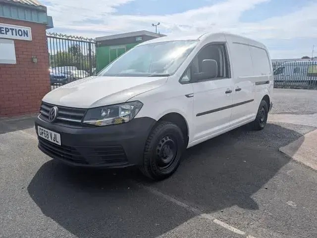 Used VW Caddy Maxi Startline 102 HP (75 kW) 2018 White MPV