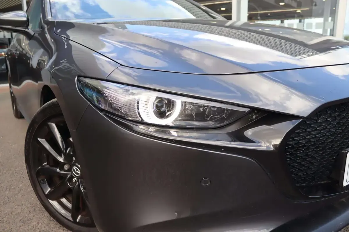 Used Mazda 3 Exclusive-Line 2024 Machine grey Hatchback
