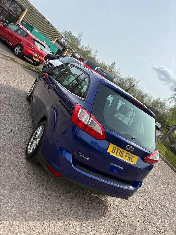 Used Ford Grand C-Max Zetec 120 HP (88 kW) 2016 Blue MPV