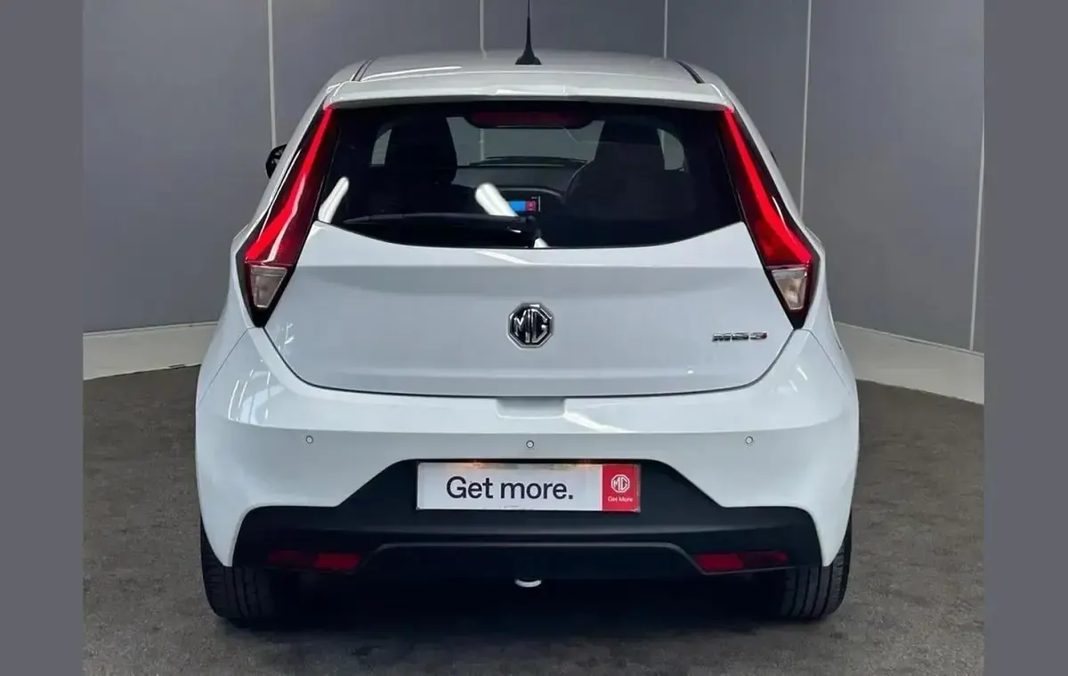 Used MG MG3 Excite 106 HP (77 kW) 2019 White Hatchback