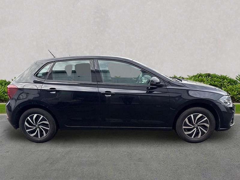 Used VW Polo Life 95 HP (69 kW) 2024 Black Hatchback