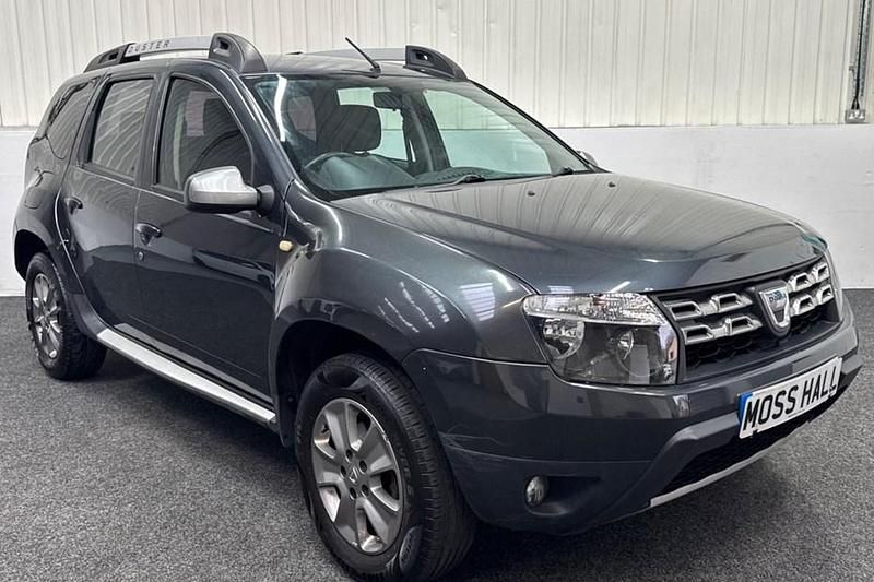 Used Dacia Duster Lauréate 110 HP (80 kW) 2016 Grey SUV