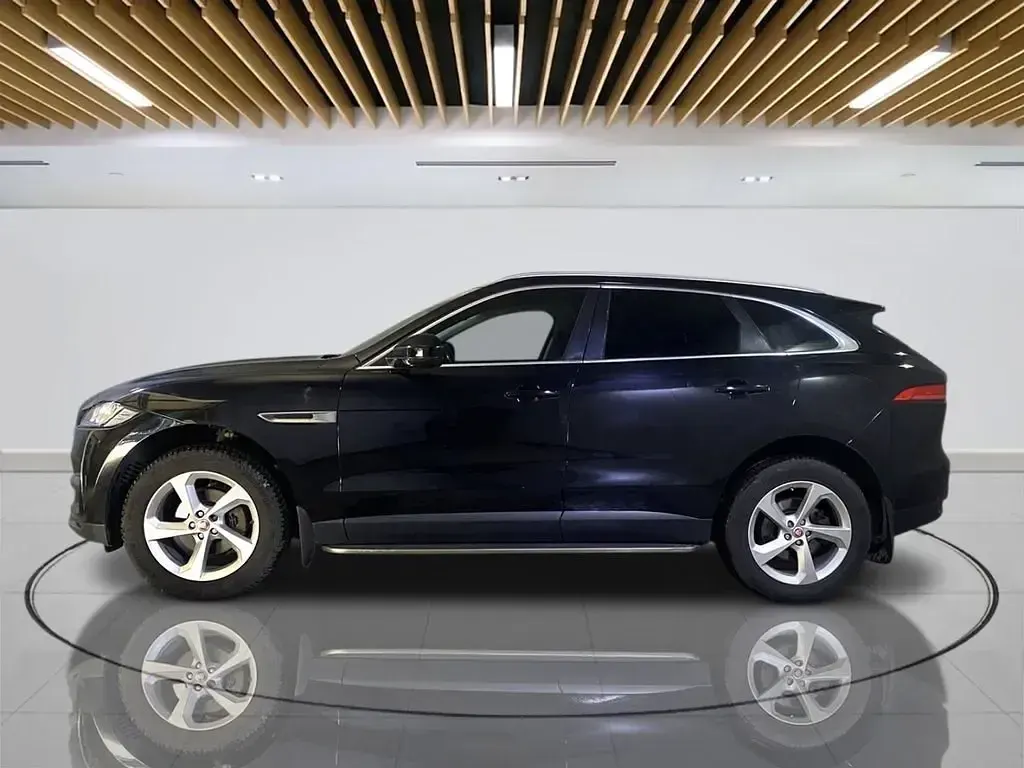 Używany Jaguar F-Pace Prestige 180 KM (132 kW) 2018 Czarny SUV