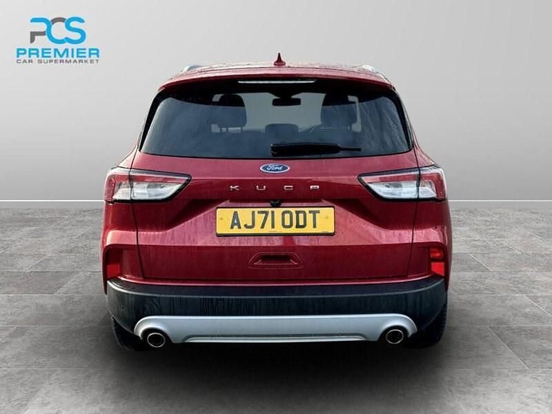 Usado Ford Kuga Titanium 2022 Vermelho SUV