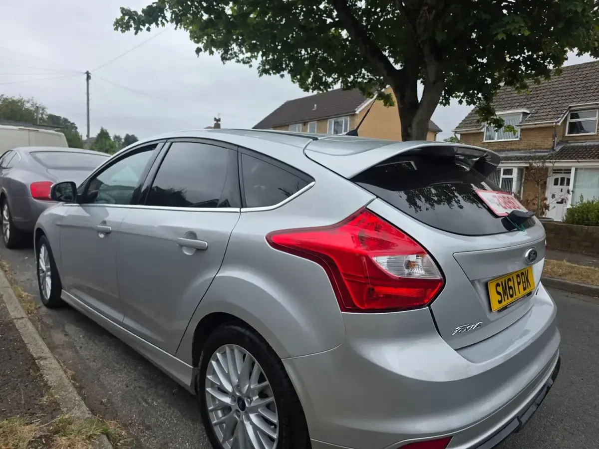 Used Ford Focus Zetec 2012 Silver Hatchback