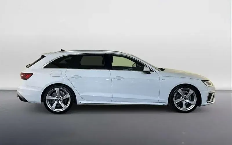 Used Audi A4 S-Line 150 HP (110 kW) 2021 White Estate