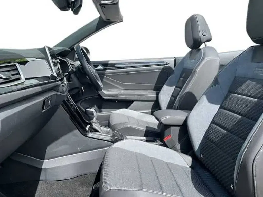 Used VW T-Roc 150 HP (110 kW) 2024 SUV