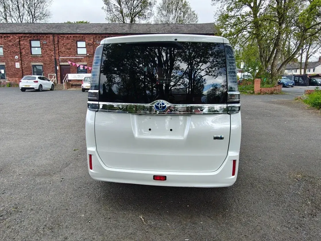 Used Toyota Voxy 2019 White MPV