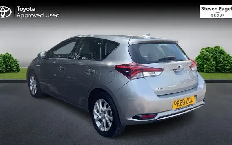 Used Toyota Auris Hybrid 136 HP (100 kW) 2019 Hatchback