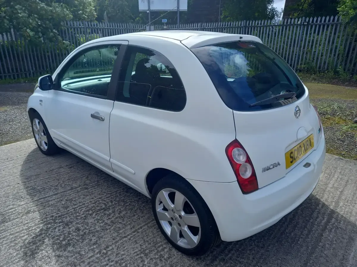 Used Nissan Micra N-TEC 78 HP (57 kW) 2010 White Hatchback