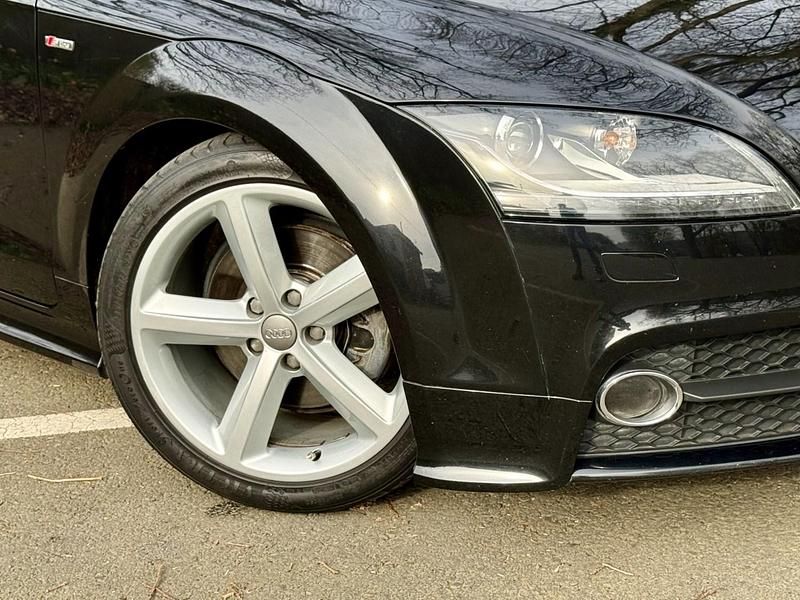Usado Audi TT S-Line 170 HP (125 kW) 2011 Preto Coupé