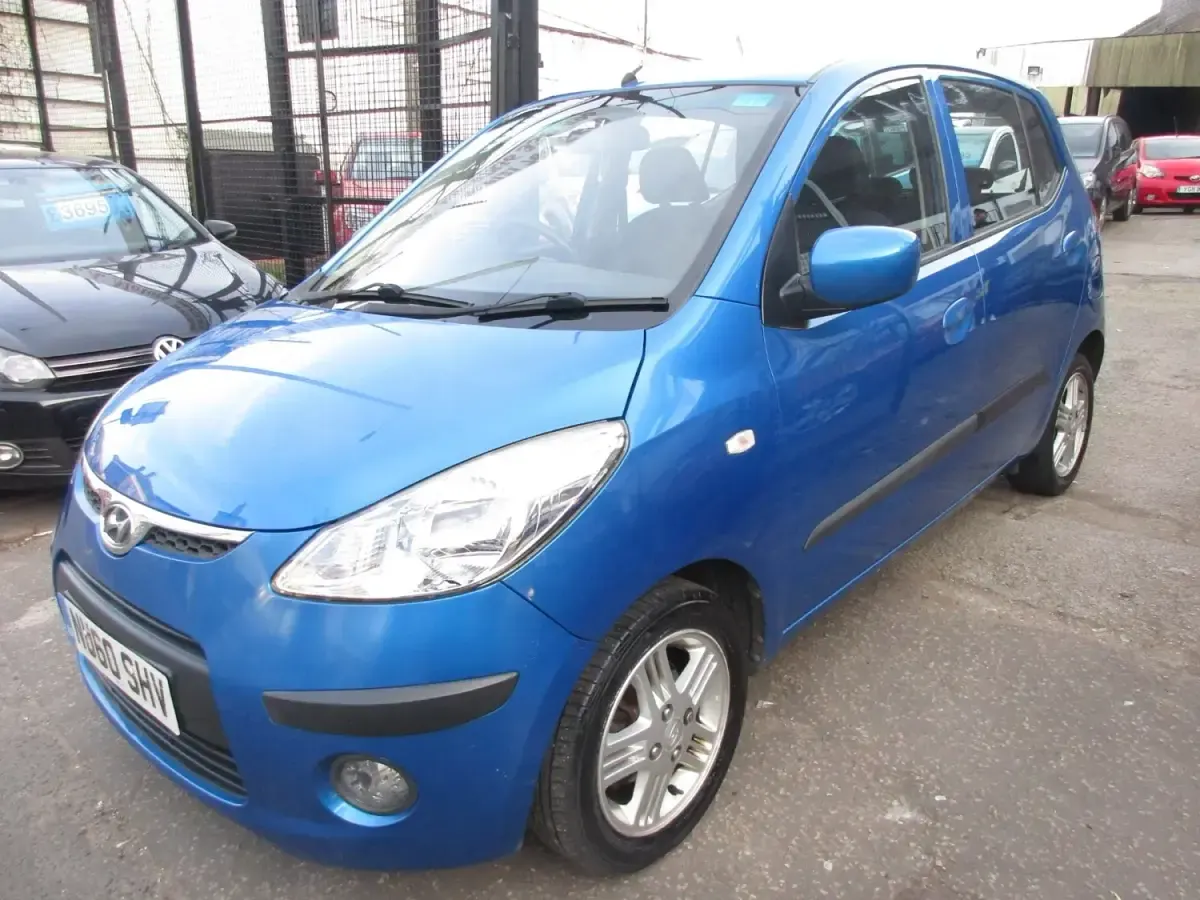 Usado Hyundai i10 Comfort 78 HP (57 kW) 2010 Azul Citadino