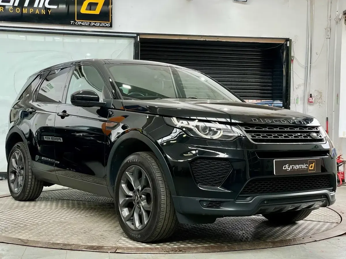 Used Land Rover Discovery 5 Landmark 2019 Black SUV