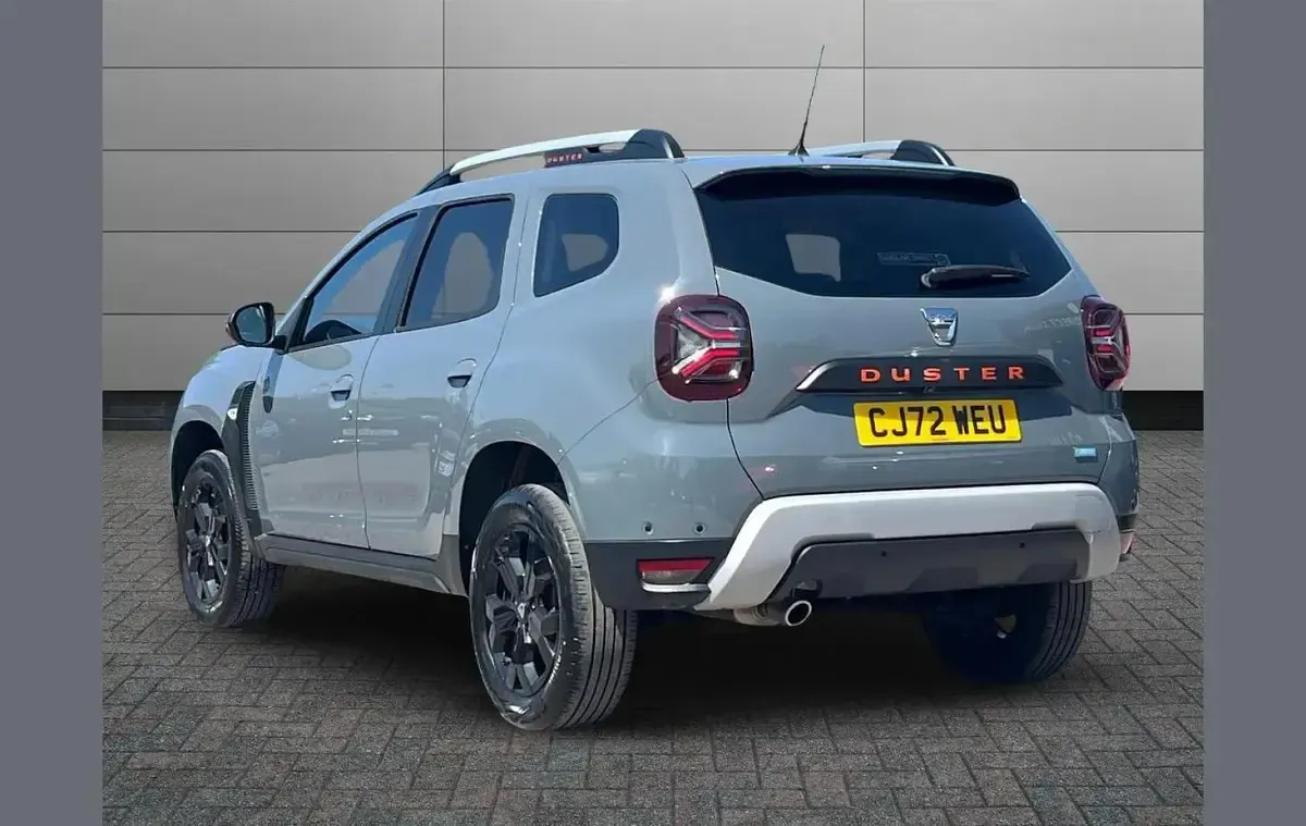 Used Dacia Duster Extreme 99 HP (72 kW) 2022 Grey SUV