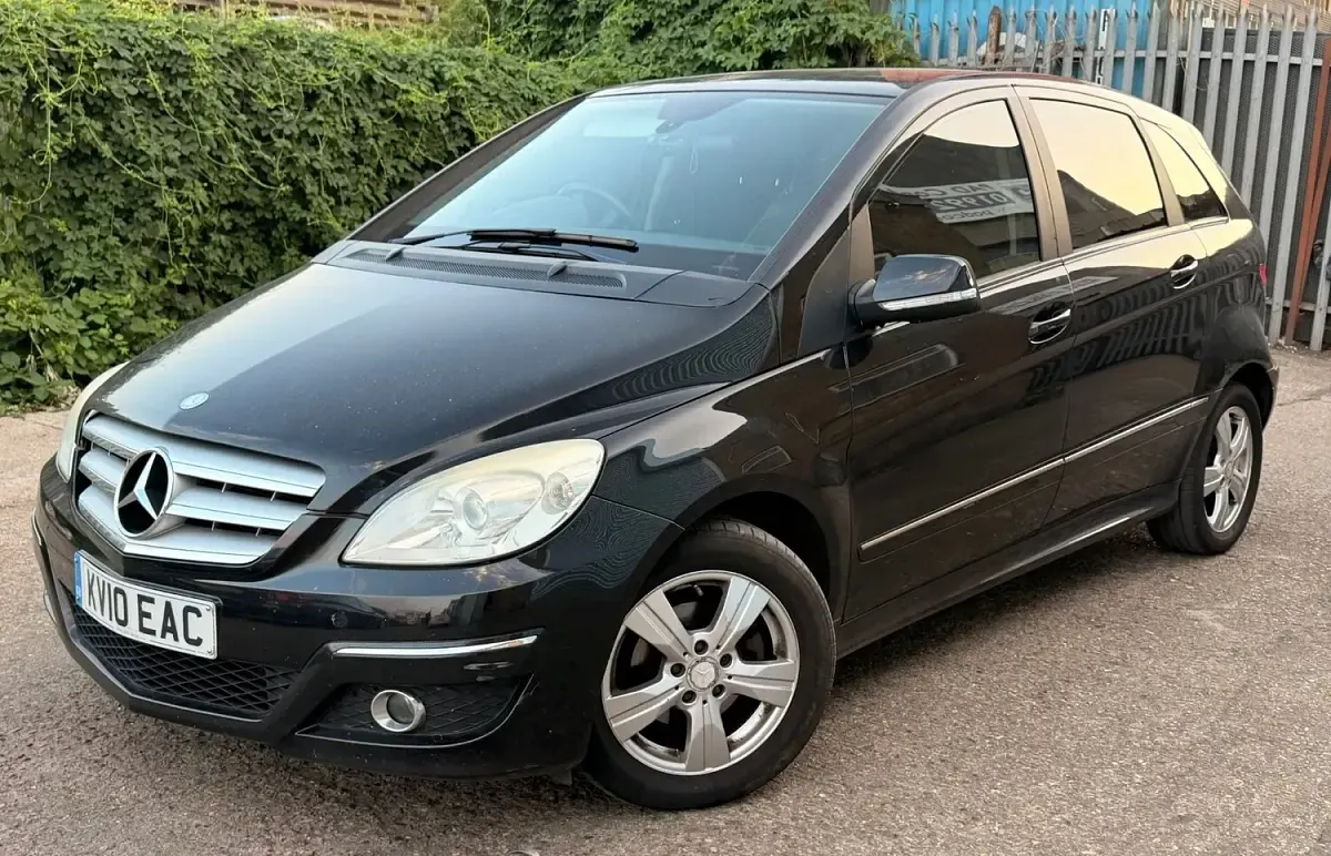 Used Mercedes B160 SE 2010 Black Hatchback