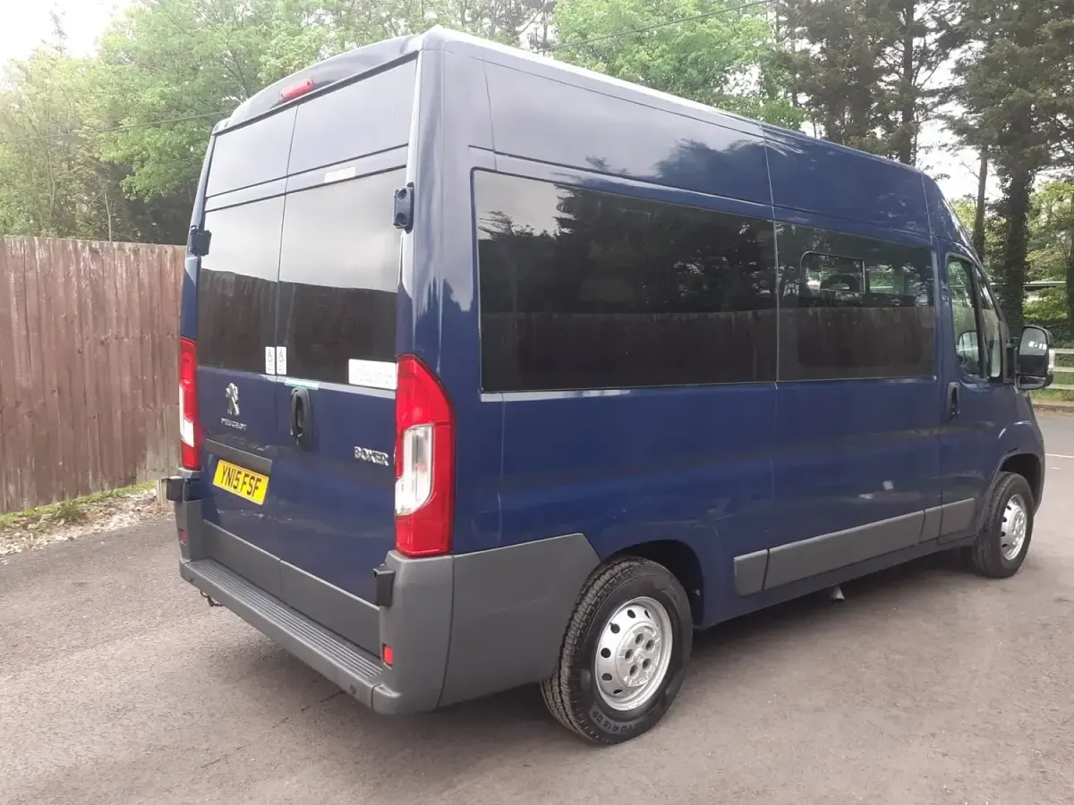 Używany Peugeot Boxer 130 KM (95 kW) 2015 Niebieski Van