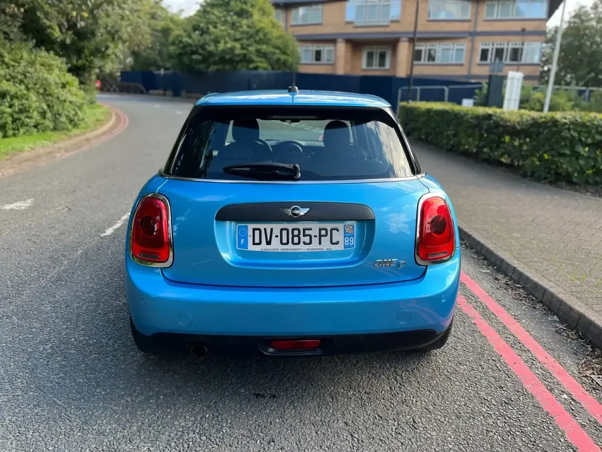 Used Mini One D Hatch 95 HP (69 kW) 2015 Metallic blue Hatchback