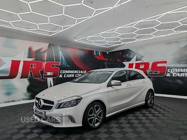 Begagnad Mercedes A180 SE 2018 Vit Halvkombi