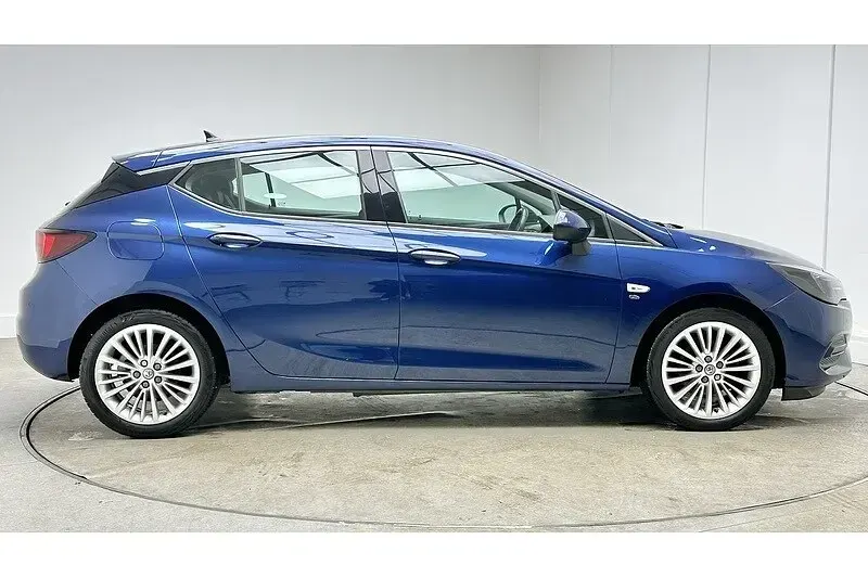 Used Vauxhall Astra Elite 145 HP (106 kW) 2020 Blue Hatchback