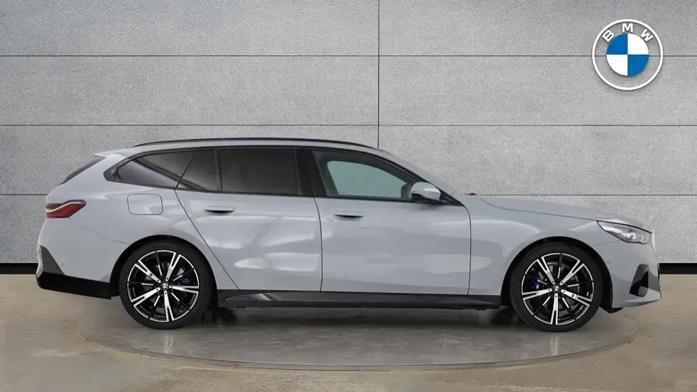 Used BMW 520 M Sport 205 HP (150 kW) 2025 Grey Estate