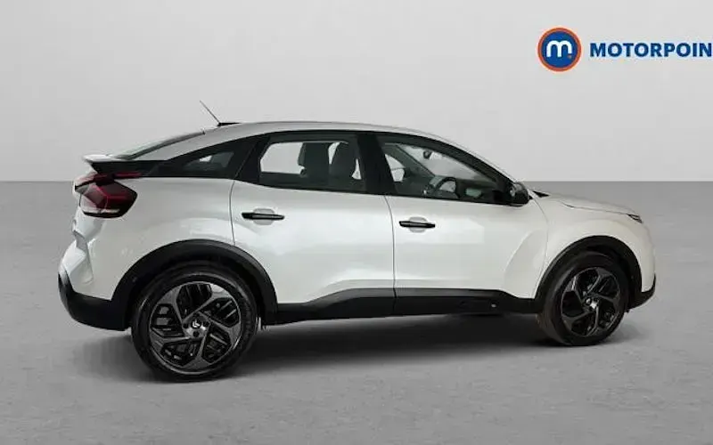 Used Citroën C4 PureTech 101 HP (74 kW) 2023 White SUV