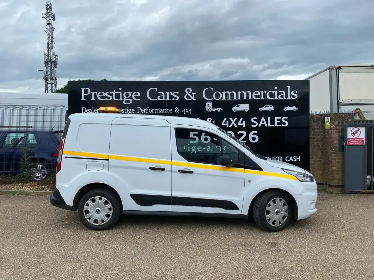 Used Ford Transit Connect Trend 120 HP (88 kW) 2019 White MPV