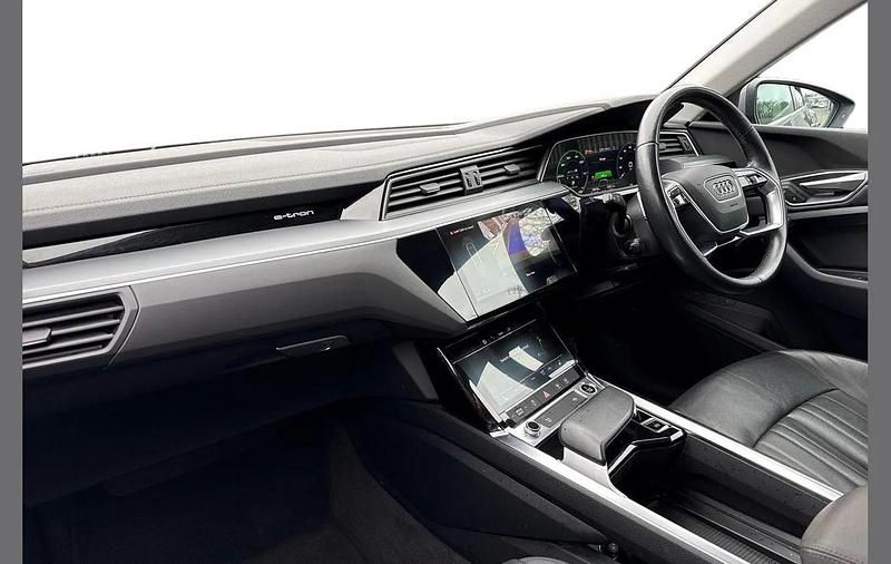 Used Audi e-tron Advanced 230 kW (313 HP) 2021 Grey SUV