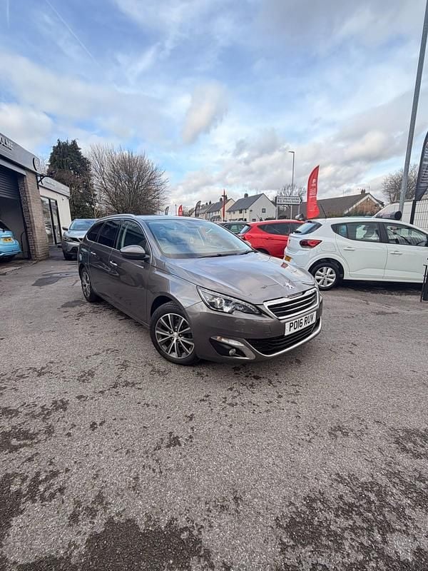Used Peugeot 308 145 HP (106 kW) 2026 Brown Estate