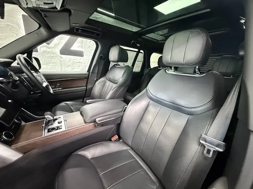 Used Land Rover Range Rover Autobiography 350 HP (257 kW) 2023 Black SUV