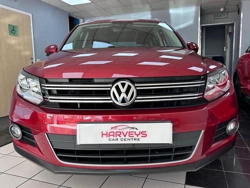 Usado VW Tiguan Edition 150 HP (110 kW) 2016 Vermelho SUV