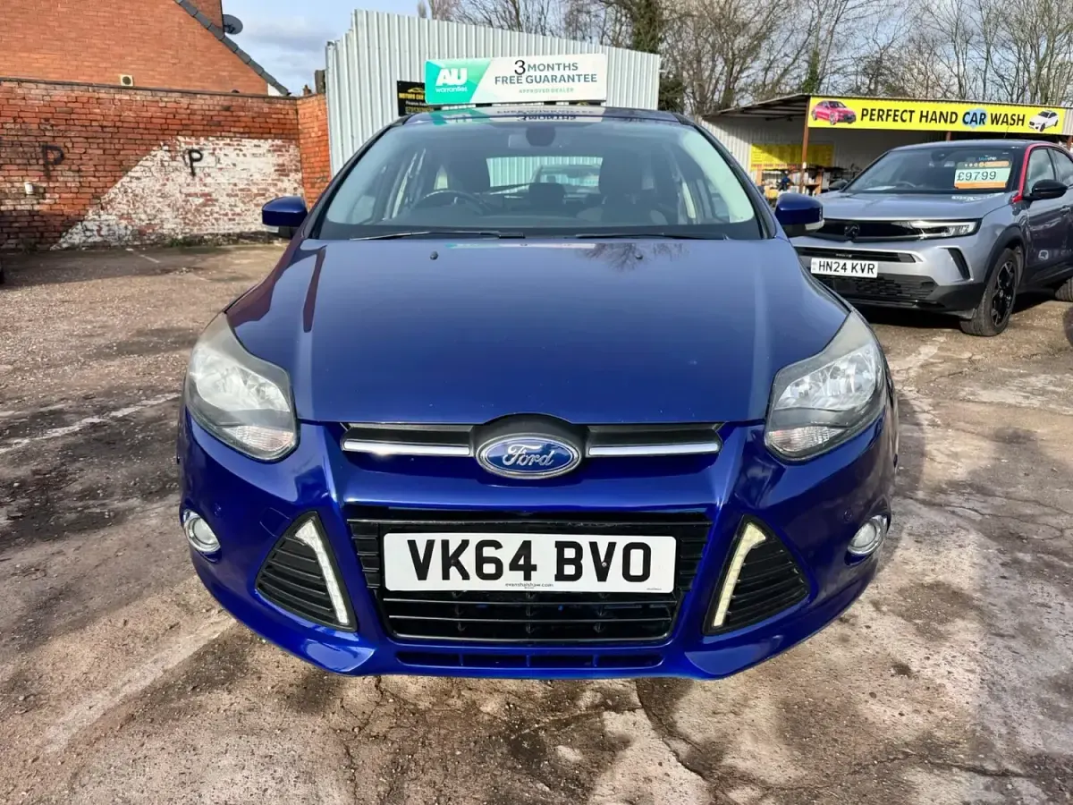 Używany Ford Focus Titanium 125 KM (91 kW) 2014 Niebieski Hatchback