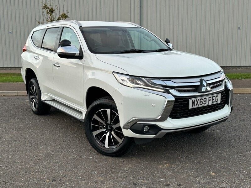 White Used 2019 Mitsubishi Shogun SUV | £12,995 (Fair price) - Image 1/4
