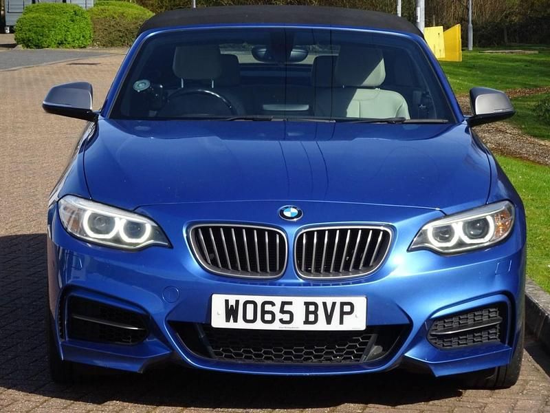 Used BMW M235 Advantage 2016 Blue Cabriolet