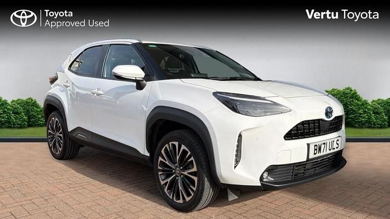 Used Toyota Yaris Hybrid 116 HP (85 kW) 2022 Estate